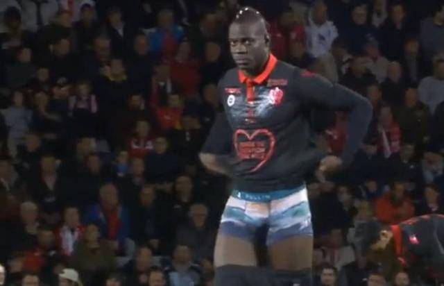 奥赖利：我们不应过分关注阿森纳，踢左后卫让我有更大自由度（奥赖利：不必过分关注阿森纳，司职左后卫让我发挥更自由）