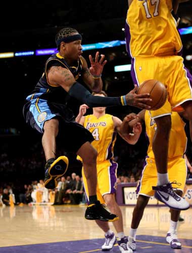 塞尔维亚主帅：西蒙尼是我的榜样，他是个伟大的领袖（塞尔维亚主帅称西蒙尼为榜样：他是一位伟大领袖）