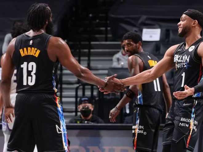 英超维拉绝杀阿森纳！埃梅里复仇接替自己的阿尔特塔六年不晚！（维拉英超绝杀阿森纳！埃梅里雪耻成功，六年后再胜接任者阿尔特塔）