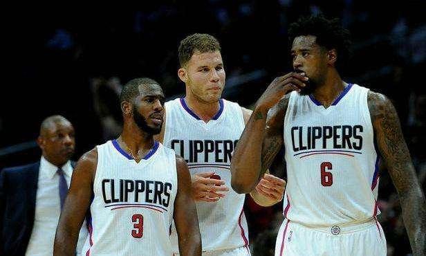 西甲：巴萨4-1大胜瓦伦西亚（西甲：巴萨4比1轻取瓦伦西亚）