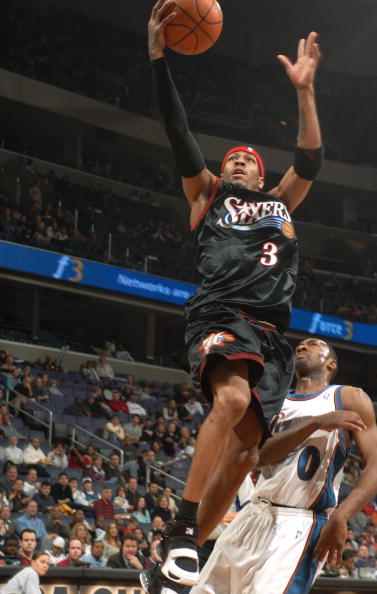 米体：国米负利物浦的主裁曾涉嫌假球，后自首才避免终身禁赛（米体：吹罚国米负于利物浦一战的主裁曾被指涉假球，主动自首后免于终身禁赛）