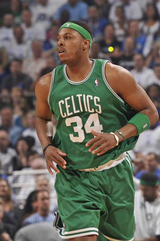 科莫总监：除为帕斯提供比赛与成长环境，我不知道还能做什么（科莫总监：除了为帕斯创造比赛与成长机会，我别无他法）