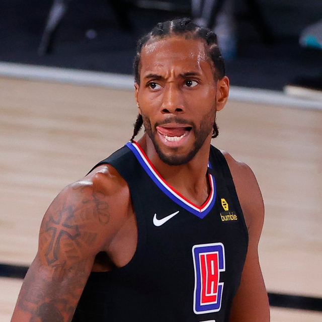 曼晚：多纳鲁马对加盟曼联持开放态度，但不会采取永久转会（曼晚：多纳鲁马愿赴曼联，但不考虑以永久转会形式加盟）