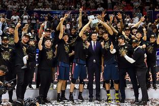 萨利巴身价上涨至9000万欧，成为世界上身价最高的后卫（萨利巴身价飙至9000万欧，登顶全球后卫身价榜首）