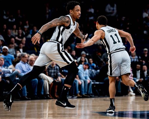 六台：国家德比之后，阿隆索让米利唐去找维尼修斯聊聊（六台：国家德比赛后，阿隆索让米利唐与维尼修斯沟通）