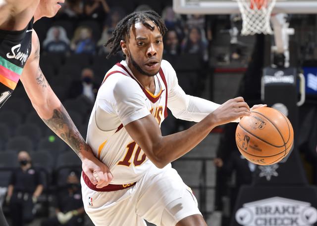 站稳脚跟 站稳脚跟