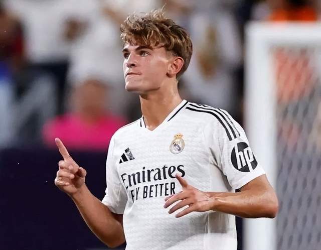 在足球界 在足球界